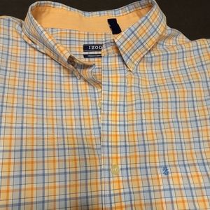IZOD Men's button-down shirt. Plaid.